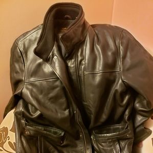 Exellent leather jacket